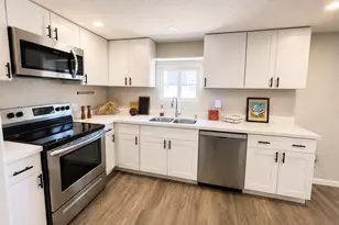 1562 S Desert View Pl, Apache Junction, AZ 85120 - Photo 3