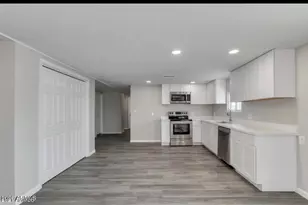 1562 S Desert View Pl, Apache Junction, AZ 85120 - Photo 3