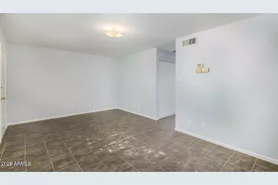 2226 W Heatherbrae Drive #Apt 2, Phoenix, AZ 85015 - Photo 7