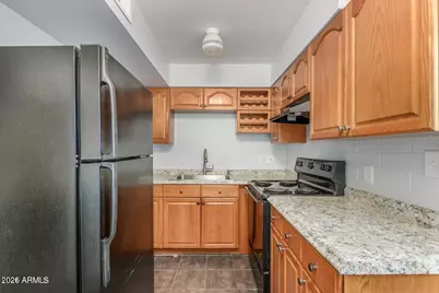 2226 W Heatherbrae Drive #Apt 2, Phoenix, AZ 85015 - Photo 9
