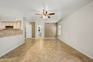 18422 N 85th Ave, Peoria, AZ 85382 - Photo 15