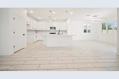 8853 W Fleetwood Lane, Glendale, AZ 85305 - Photo 3