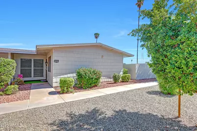 10837 W Santa Fe Drive, Sun City, AZ 85351 - Photo 5