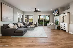 4375 E Lariat Ln, Phoenix, AZ 85050 - Photo 9