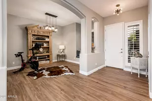 4375 E Lariat Ln, Phoenix, AZ 85050 - Photo 13