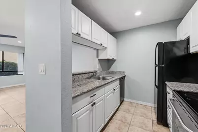 14203 N 19th Avenue #1030, Phoenix, AZ 85023 - Photo 9