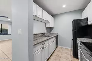 14203 N 19th Ave, Phoenix, AZ 85023 - Photo 9
