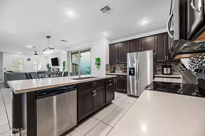 15245 W Sherman Street, Goodyear, AZ 85338 - Photo 11
