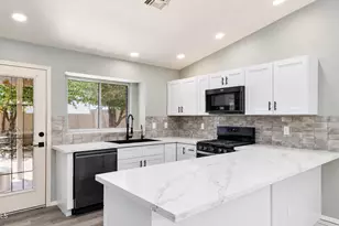 2624 N Ricardo, Mesa, AZ 85215 - Photo 3