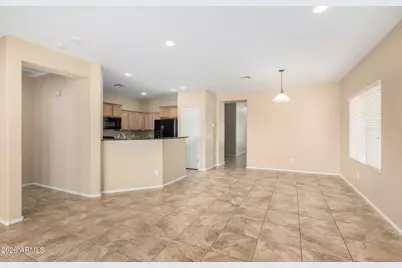 17964 W Lawrence Lane, Waddell, AZ 85355 - Photo 7