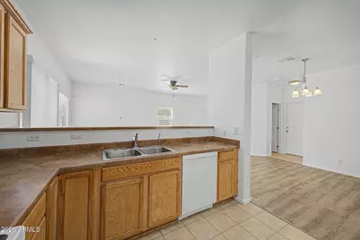 8777 W Dahlia Drive, Peoria, AZ 85381 - Photo 7