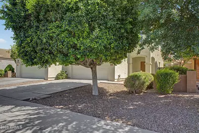 8777 W Dahlia Drive, Peoria, AZ 85381 - Photo 3