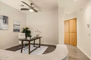 7249 E Del Acero Dr, Scottsdale, AZ 85258 - Photo 9