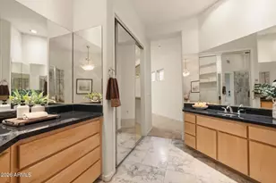 7249 E Del Acero Dr, Scottsdale, AZ 85258 - Photo 27