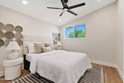 3921 E Sahuaro Drive, Phoenix, AZ 85028 - Photo 21