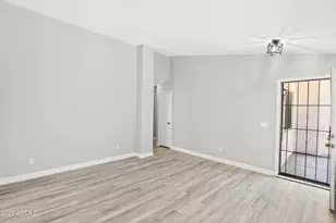 3046 W Abraham Ln, Phoenix, AZ 85027 - Photo 15