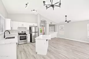 3046 W Abraham Ln, Phoenix, AZ 85027 - Photo 7