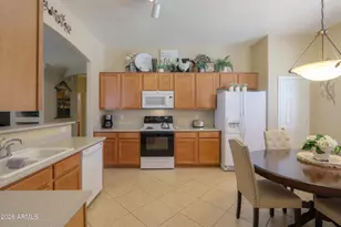 21563 N Greenway Rd, Maricopa, AZ 85138 - Photo 11