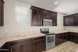 887 S Swallow Ln, Gilbert, AZ 85296 - Photo 17