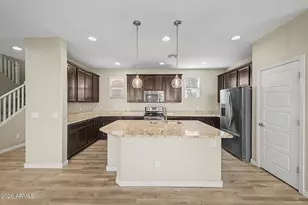 887 S Swallow Ln, Gilbert, AZ 85296 - Photo 15