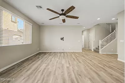 887 S Swallow Lane, Gilbert, AZ 85296 - Photo 9