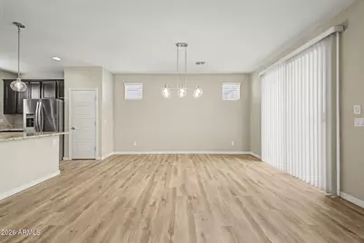 887 S Swallow Lane, Gilbert, AZ 85296 - Photo 11