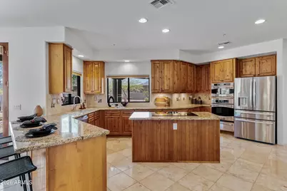 8626 E Santa Catalina Drive, Scottsdale, AZ 85255 - Photo 15