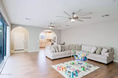 12460 W Hummingbird Terrace, Peoria, AZ 85383 - Photo 5