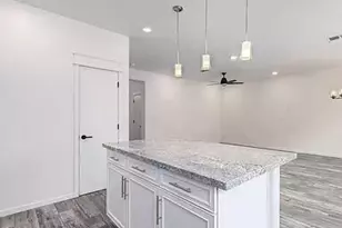 300 N Gila Springs Blvd, Chandler, AZ 85226 - Photo 5