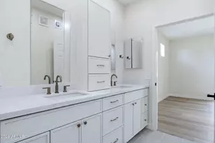 3330 S Gilbert Rd, Chandler, AZ 85286 - Photo 11