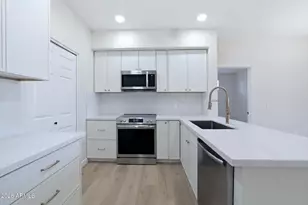3330 S Gilbert Rd, Chandler, AZ 85286 - Photo 3