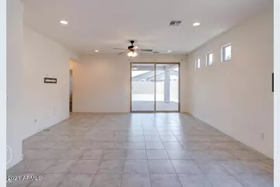 7136 S 33rd Avenue, Phoenix, AZ 85041 - Photo 3