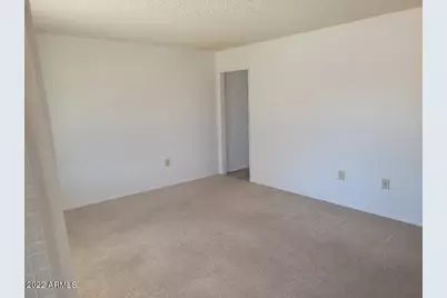 20032 N Willow Creek Circle, Sun City, AZ 85373 - Photo 9