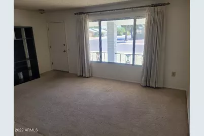 20032 N Willow Creek Circle, Sun City, AZ 85373 - Photo 3