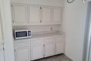 20032 N Willowcreek Cir, Sun City, AZ 85373 - Photo 7
