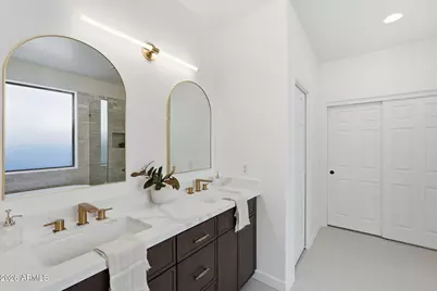1689 E Iris Drive, Chandler, AZ 85286 - Photo 27
