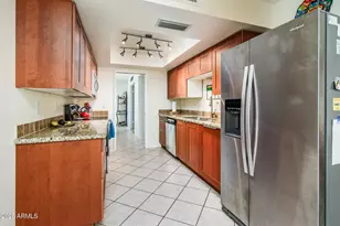25821 S New Town Dr, Sun Lakes, AZ 85248 - Photo 9