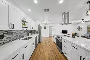 3234 S Allred Dr, Tempe, AZ 85282 - Photo 11