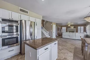 1208 E Beverly Ln, Phoenix, AZ 85022 - Photo 11