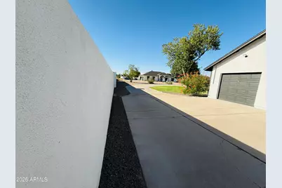 8663 E Winnston Circle, Mesa, AZ 85212 - Photo 11