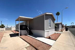 1002 W Kachina Trail, Phoenix, AZ 85041 - Photo 1