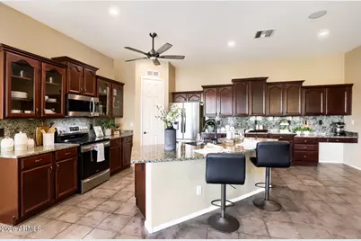 9386 S 181st Drive, Goodyear, AZ 85338 - Photo 9