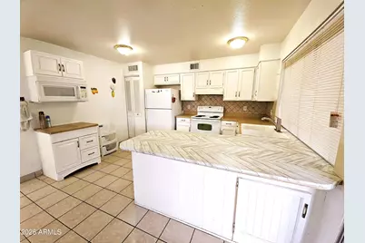 6602 N 46th Avenue, Glendale, AZ 85301 - Photo 5