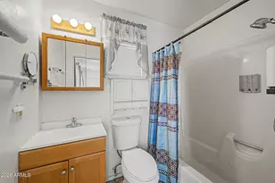 921 W Villa Theresa Dr, Phoenix, AZ 85023 - Photo 9