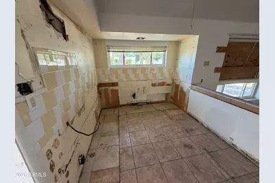 1112 W Bethany Home Road, Phoenix, AZ 85013 - Photo 3