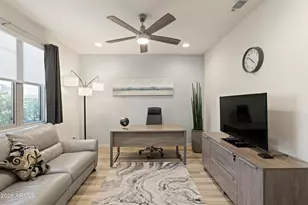 21035 N 60th Ter, Phoenix, AZ 85054 - Photo 7