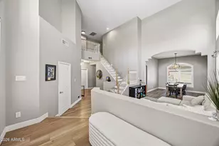 1004 E Amberwood Dr, Phoenix, AZ 85048 - Photo 3