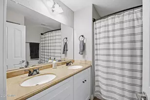 1004 E Amberwood Dr, Phoenix, AZ 85048 - Photo 45