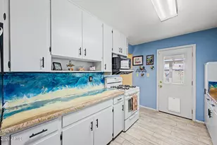 7810 N 36th Dr, Phoenix, AZ 85051 - Photo 13