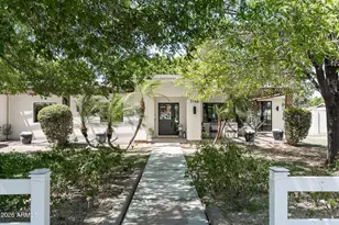 3744 E Turney Ave, Phoenix, AZ 85018 - Photo 1
